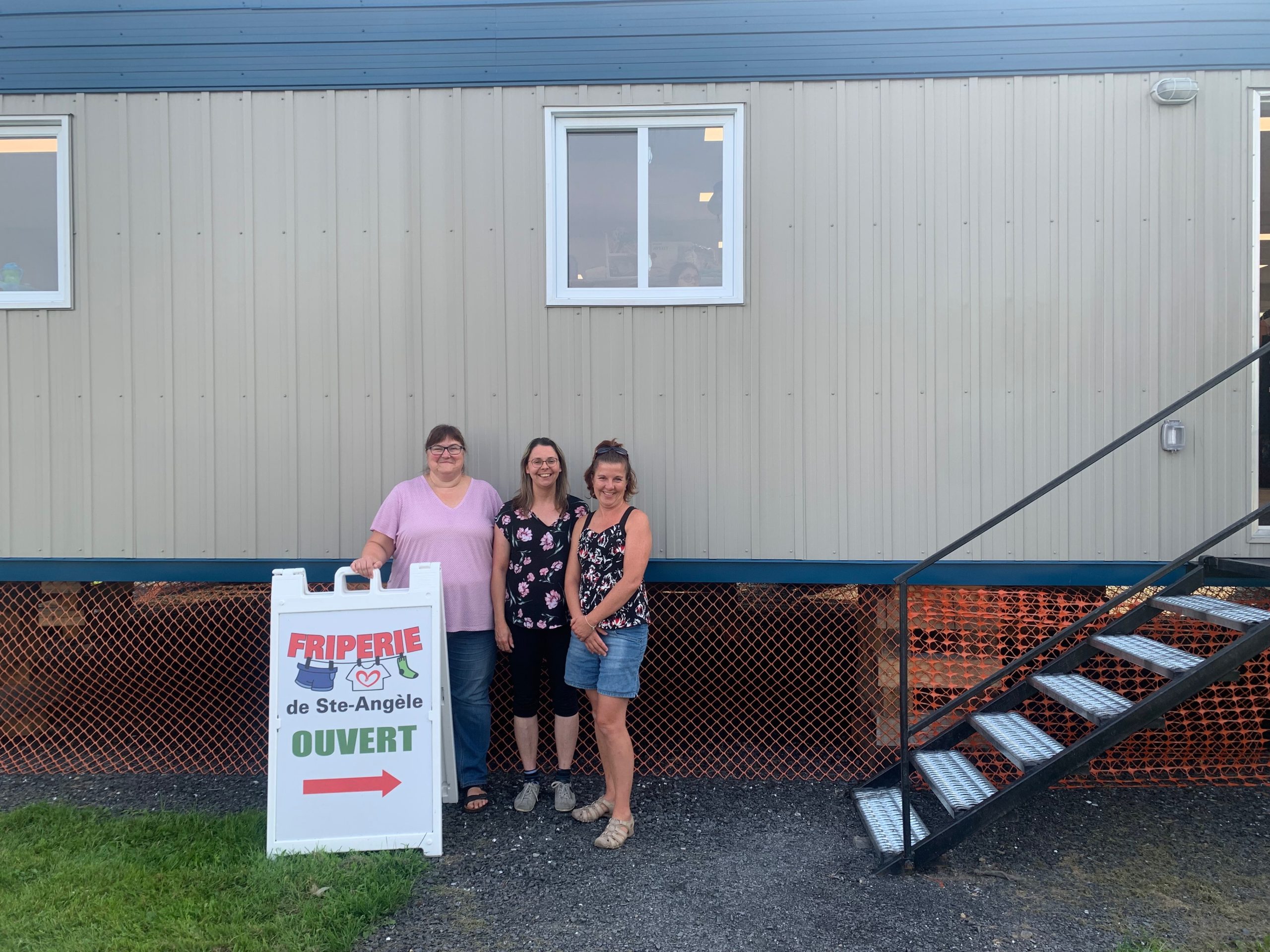 La friperie de SainteAngèledeMonnoir déménage dans un local plus
